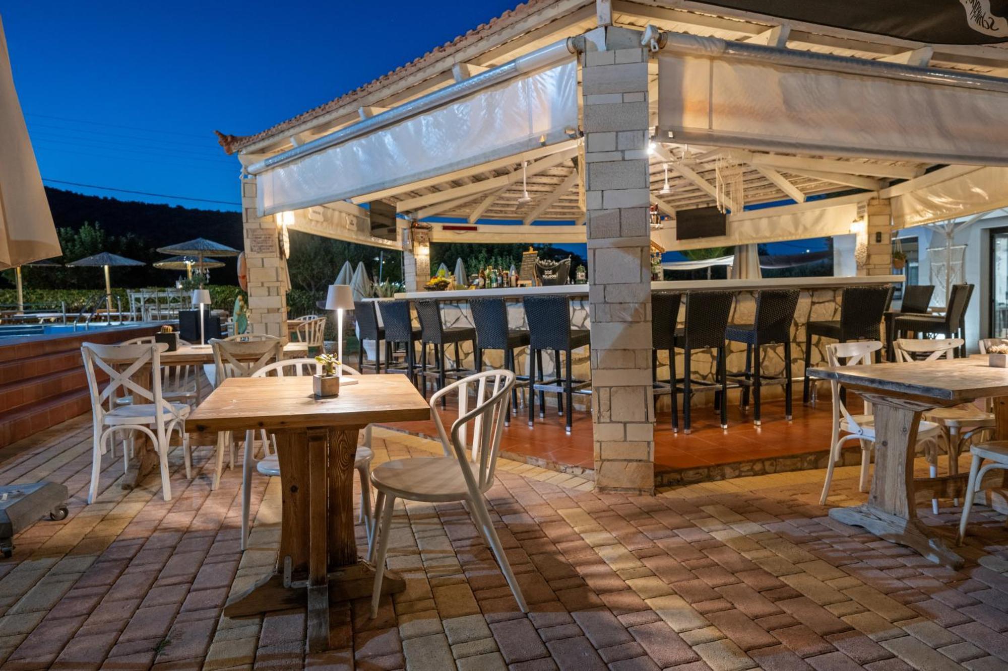 Nikos Apartments Stalida エクステリア 写真